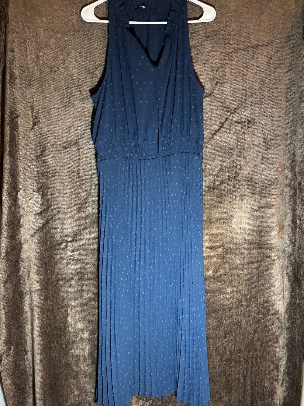 Sleeveless Navy Pleated Maxi Dress with Textured Dot Detail